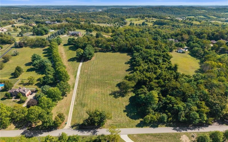 338 Quarry Rd, Washington, 15301, 5 Bedrooms Bedrooms, 14 Rooms Rooms,3.2 BathroomsBathrooms,Residential,For Sale,Quarry Rd,1732671