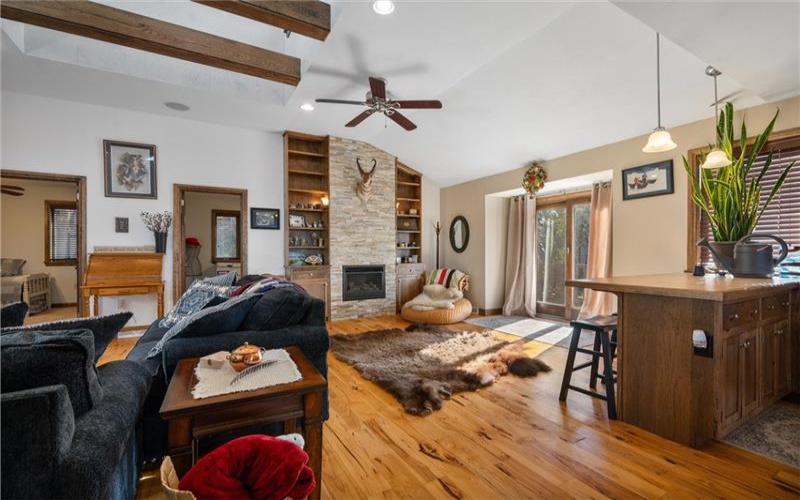 338 Quarry Rd, Washington, 15301, 5 Bedrooms Bedrooms, 14 Rooms Rooms,3.2 BathroomsBathrooms,Residential,For Sale,Quarry Rd,1732671