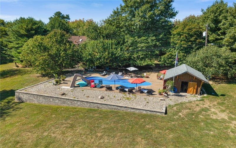 338 Quarry Rd, Washington, 15301, 5 Bedrooms Bedrooms, 14 Rooms Rooms,3.2 BathroomsBathrooms,Residential,For Sale,Quarry Rd,1732671