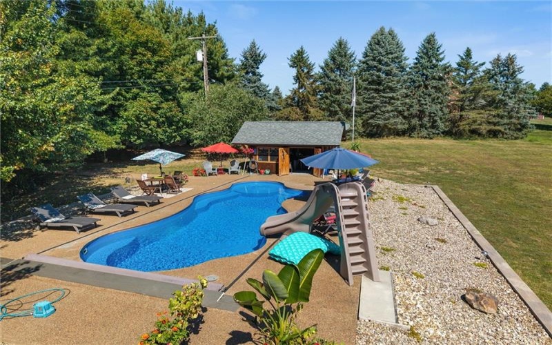 338 Quarry Rd, Washington, 15301, 5 Bedrooms Bedrooms, 14 Rooms Rooms,3.2 BathroomsBathrooms,Residential,For Sale,Quarry Rd,1732671