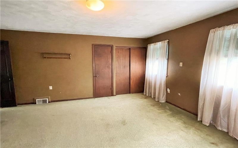 1190 LEEDS AVENUE, Monessen, 15062, 3 Bedrooms Bedrooms, 7 Rooms Rooms,2 BathroomsBathrooms,Residential,For Sale,LEEDS AVENUE,1757418