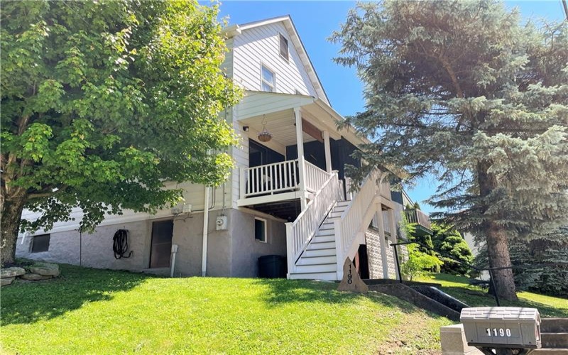 1190 LEEDS AVENUE, Monessen, 15062, 3 Bedrooms Bedrooms, 7 Rooms Rooms,2 BathroomsBathrooms,Residential,For Sale,LEEDS AVENUE,1757418