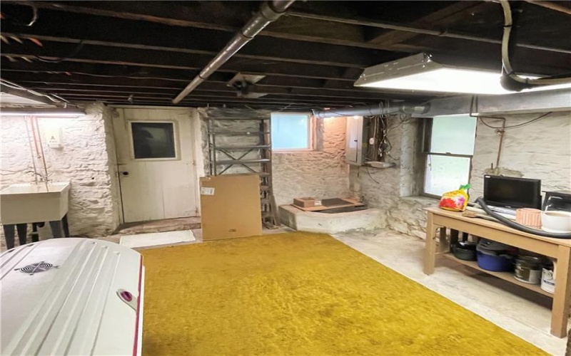 1190 LEEDS AVENUE, Monessen, 15062, 3 Bedrooms Bedrooms, 7 Rooms Rooms,2 BathroomsBathrooms,Residential,For Sale,LEEDS AVENUE,1757418