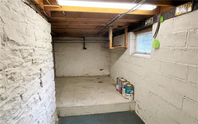1190 LEEDS AVENUE, Monessen, 15062, 3 Bedrooms Bedrooms, 7 Rooms Rooms,2 BathroomsBathrooms,Residential,For Sale,LEEDS AVENUE,1757418