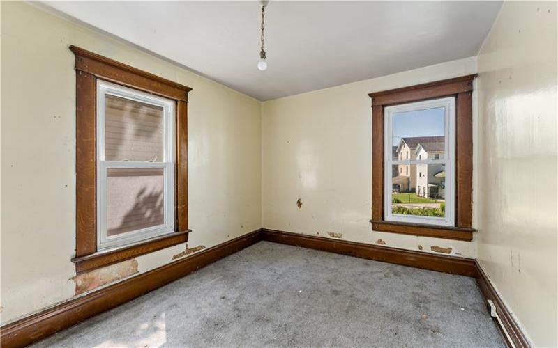 228 4th St, Greensburg, 15601, 3 Bedrooms Bedrooms, ,1 BathroomBathrooms,Residential,For Sale,4th St,1757432