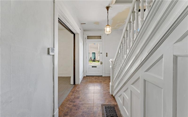 228 4th St, Greensburg, 15601, 3 Bedrooms Bedrooms, ,1 BathroomBathrooms,Residential,For Sale,4th St,1757432