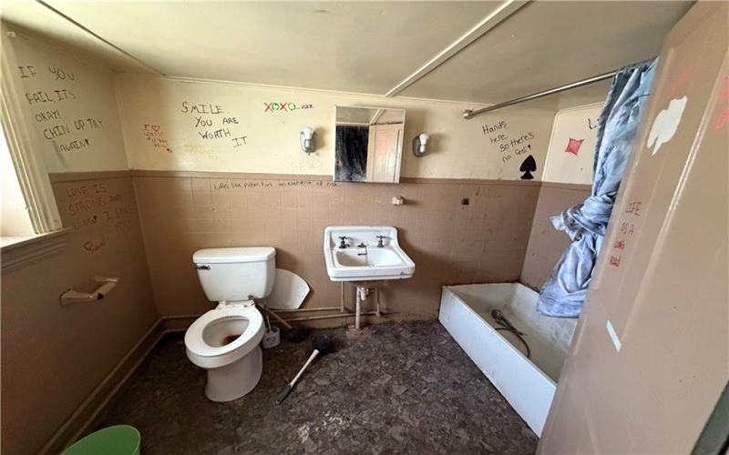 501 8th St, Charleroi, 15022, 3 Bedrooms Bedrooms, 6 Rooms Rooms,2 BathroomsBathrooms,Residential,For Sale,8th St,1757920