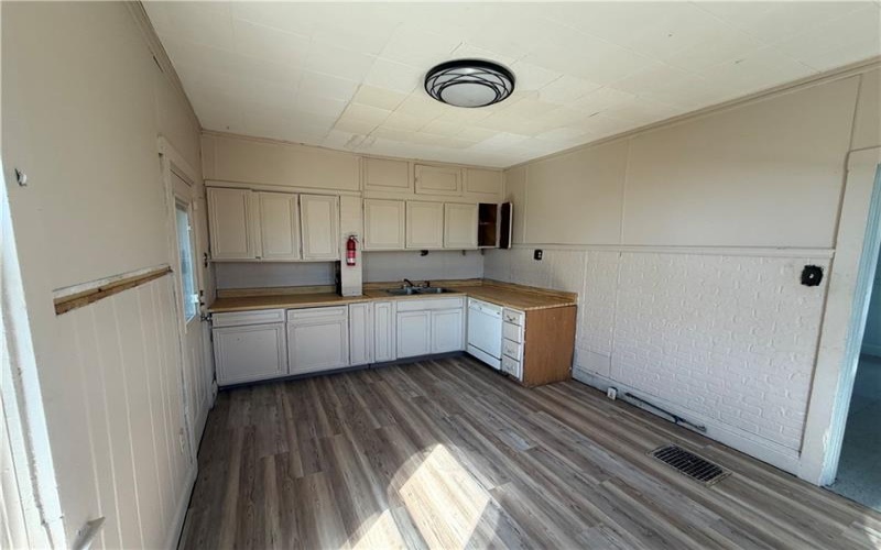 501 8th St, Charleroi, 15022, 3 Bedrooms Bedrooms, 6 Rooms Rooms,2 BathroomsBathrooms,Residential,For Sale,8th St,1757920