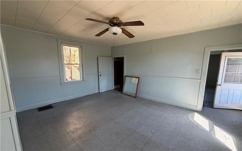 501 8th St, Charleroi, 15022, 3 Bedrooms Bedrooms, 6 Rooms Rooms,2 BathroomsBathrooms,Residential,For Sale,8th St,1757920
