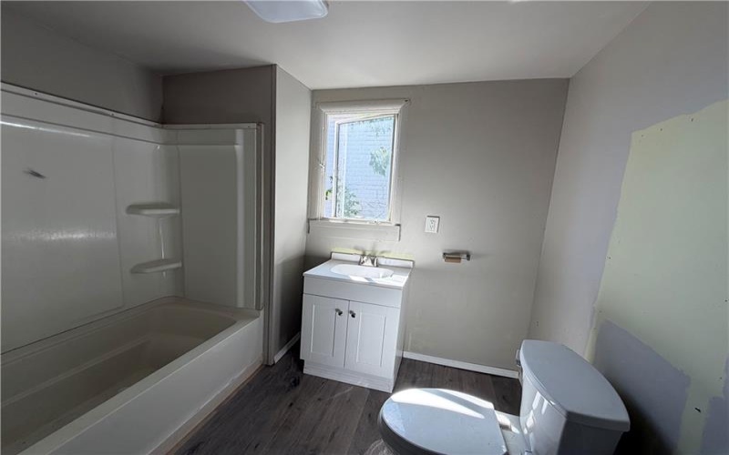 501 8th St, Charleroi, 15022, 3 Bedrooms Bedrooms, 6 Rooms Rooms,2 BathroomsBathrooms,Residential,For Sale,8th St,1757920