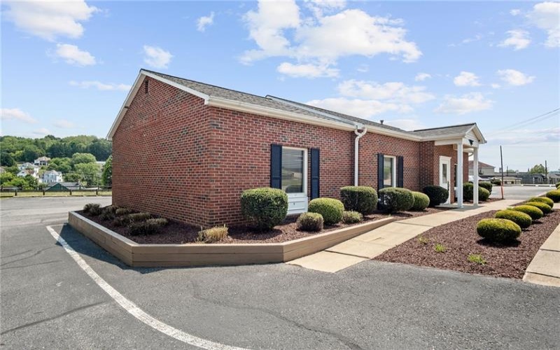 1803 Main St, Burgettstown, 15021, ,Commercial-industrial-business,For Sale,Main St,1757932