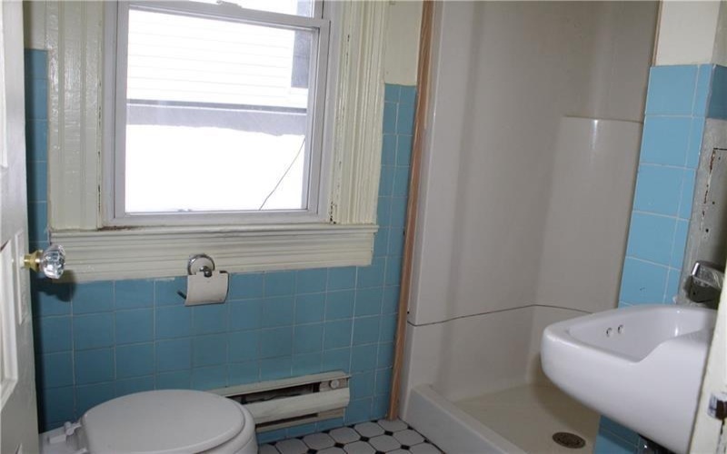 577 Linden Way, Donora, 15033, 2 Bedrooms Bedrooms, 6 Rooms Rooms,1 BathroomBathrooms,Residential,For Sale,Linden Way,1757933
