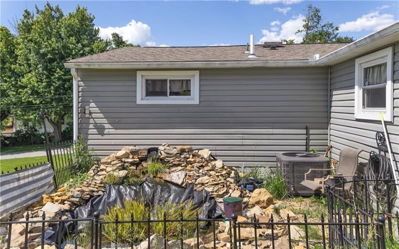 402 Highland Street, Herminie, 15637, 3 Bedrooms Bedrooms, 5 Rooms Rooms,1.1 BathroomsBathrooms,Residential,For Sale,Highland Street,1757990