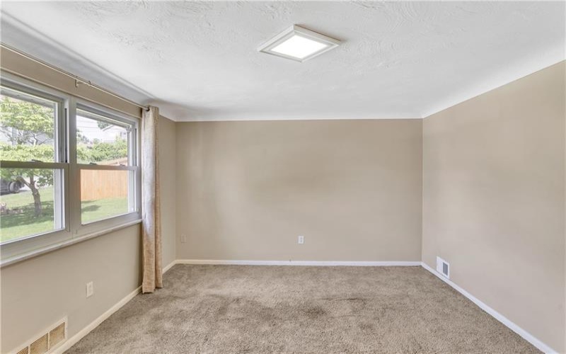 402 Highland Street, Herminie, 15637, 3 Bedrooms Bedrooms, 5 Rooms Rooms,1.1 BathroomsBathrooms,Residential,For Sale,Highland Street,1757990