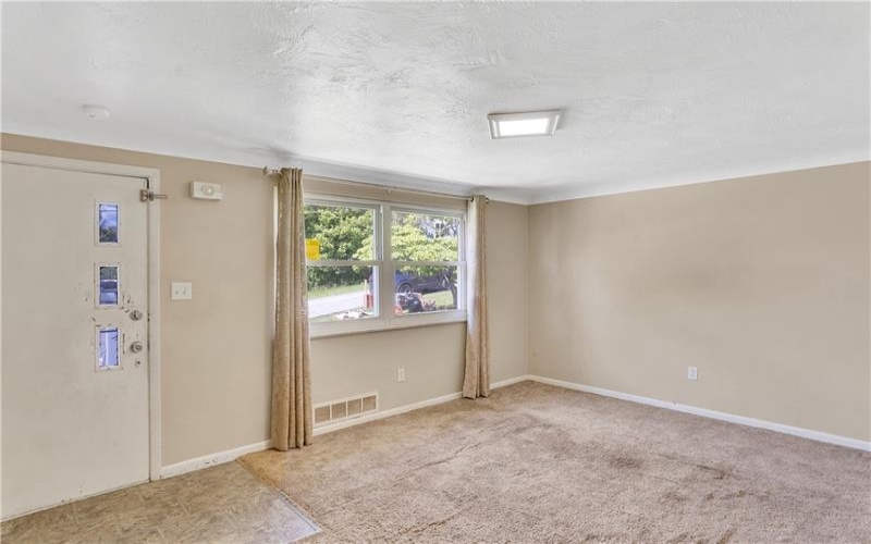 402 Highland Street, Herminie, 15637, 3 Bedrooms Bedrooms, 5 Rooms Rooms,1.1 BathroomsBathrooms,Residential,For Sale,Highland Street,1757990