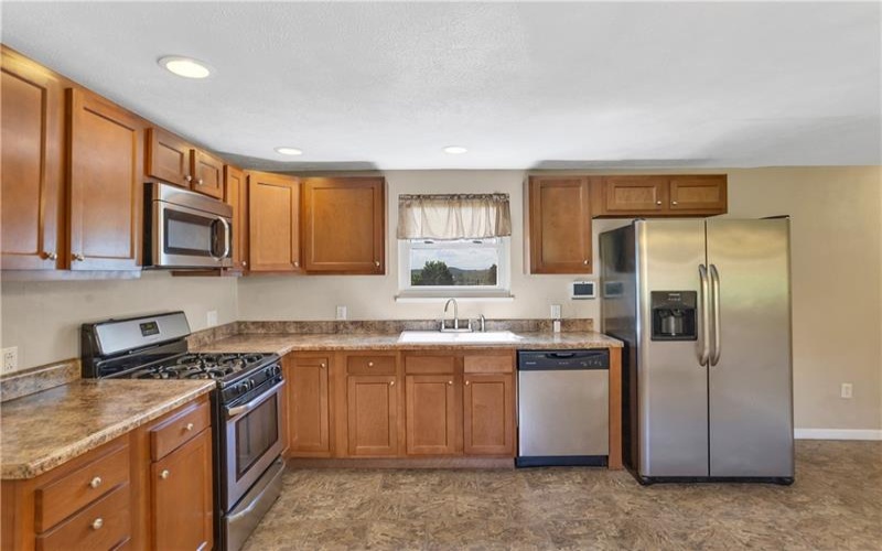 402 Highland Street, Herminie, 15637, 3 Bedrooms Bedrooms, 5 Rooms Rooms,1.1 BathroomsBathrooms,Residential,For Sale,Highland Street,1757990