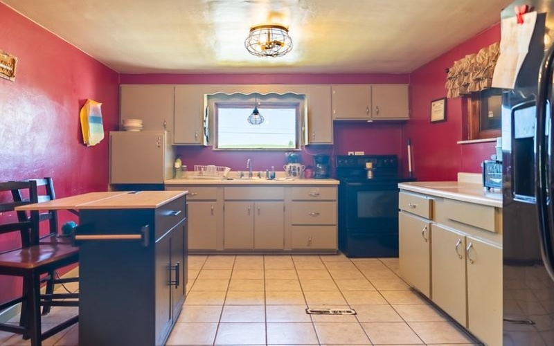 2741 Route 982, Mount Pleasant, 15666, 2 Bedrooms Bedrooms, 6 Rooms Rooms,1 BathroomBathrooms,Residential,For Sale,Route 982,1758023