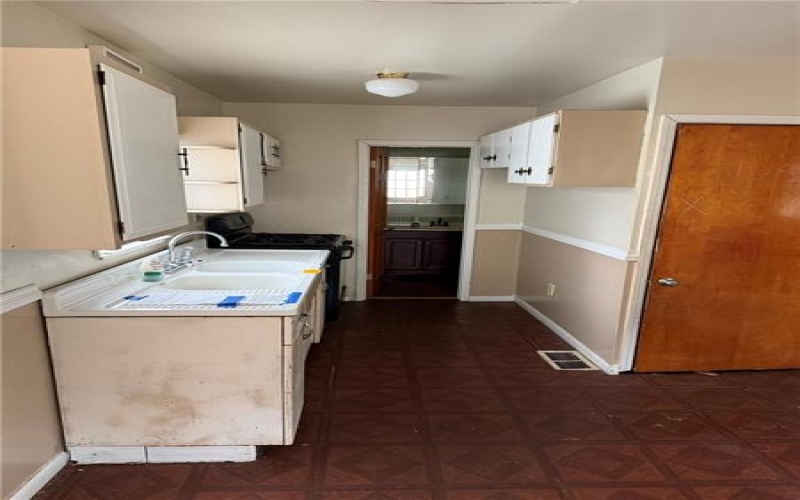 935 Maiden Ln, New Kensington, 15068, 2 Bedrooms Bedrooms, 5 Rooms Rooms,1 BathroomBathrooms,Residential,For Sale,Maiden Ln,1743210