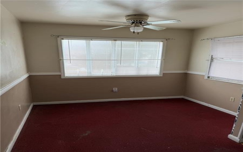 935 Maiden Ln, New Kensington, 15068, 2 Bedrooms Bedrooms, 5 Rooms Rooms,1 BathroomBathrooms,Residential,For Sale,Maiden Ln,1743210