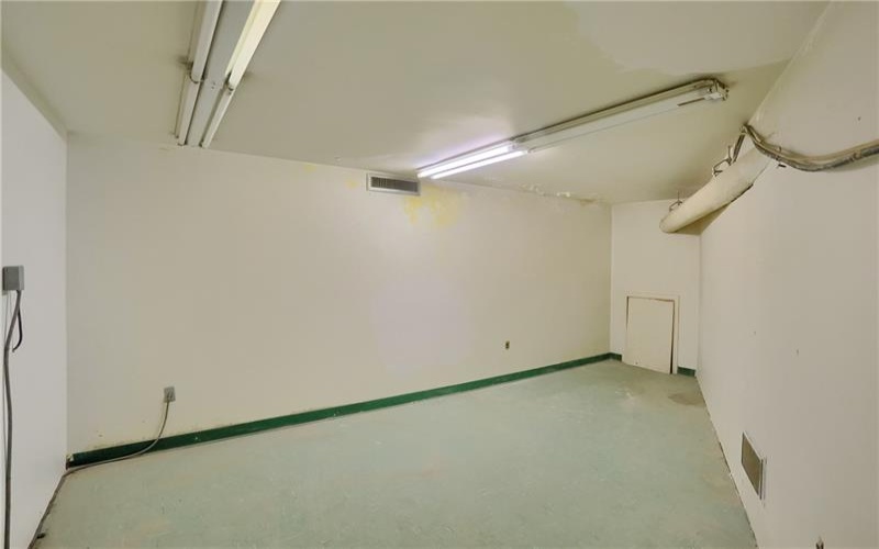 1729 B Rostraver Rd, Belle Vernon, 15012, ,Commercial-industrial-business,For Sale,Rostraver Rd,1757943