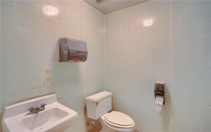 1729 B Rostraver Rd, Belle Vernon, 15012, ,Commercial-industrial-business,For Sale,Rostraver Rd,1757943