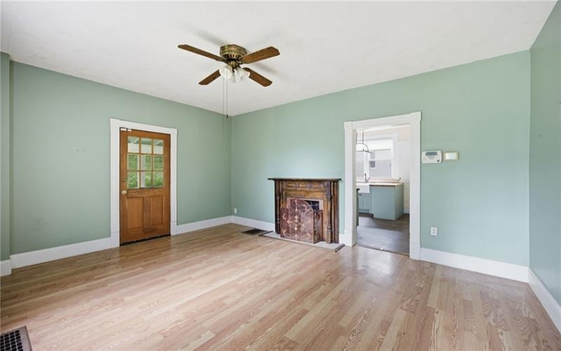 989 Brownstown Rd, Larimer, 15647, 3 Bedrooms Bedrooms, 6 Rooms Rooms,1 BathroomBathrooms,Residential,For Sale,Brownstown Rd,1758018
