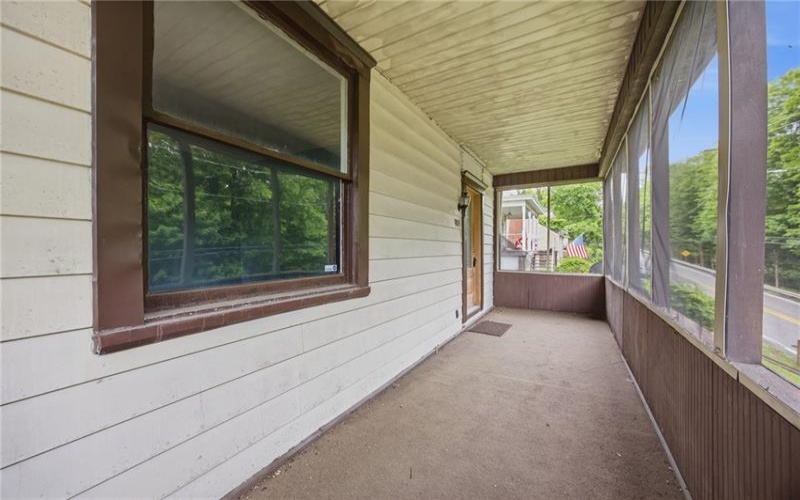 989 Brownstown Rd, Larimer, 15647, 3 Bedrooms Bedrooms, 6 Rooms Rooms,1 BathroomBathrooms,Residential,For Sale,Brownstown Rd,1758018