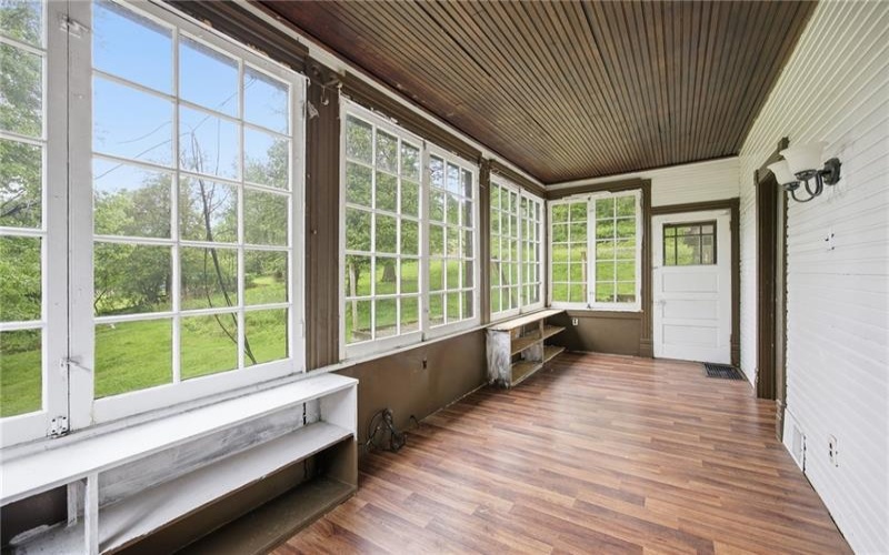 989 Brownstown Rd, Larimer, 15647, 3 Bedrooms Bedrooms, 6 Rooms Rooms,1 BathroomBathrooms,Residential,For Sale,Brownstown Rd,1758018