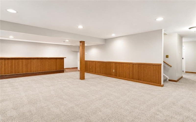 401 Lexington Dr, Greensburg, 15601, 4 Bedrooms Bedrooms, ,2.2 BathroomsBathrooms,Residential,For Sale,Lexington Dr,1741753