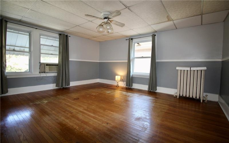 349 4th Ave, New Kensington, 15068, 3 Bedrooms Bedrooms, 9 Rooms Rooms,1 BathroomBathrooms,Residential,For Sale,4th Ave,1747187