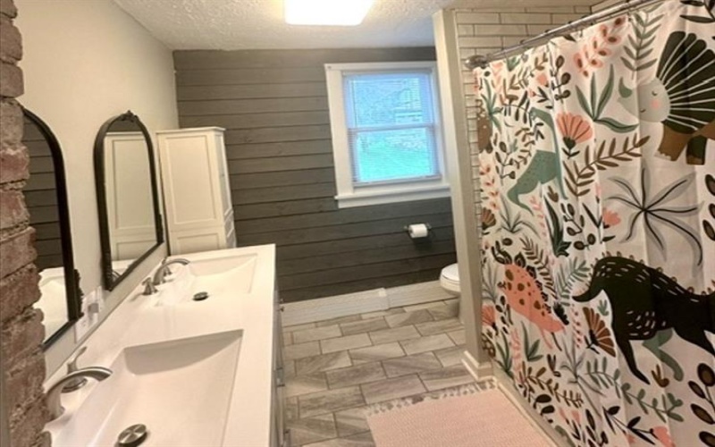 511 Waddell Ave, Donora, 15033, 3 Bedrooms Bedrooms, ,2 BathroomsBathrooms,Residential,For Sale,Waddell Ave,1751584