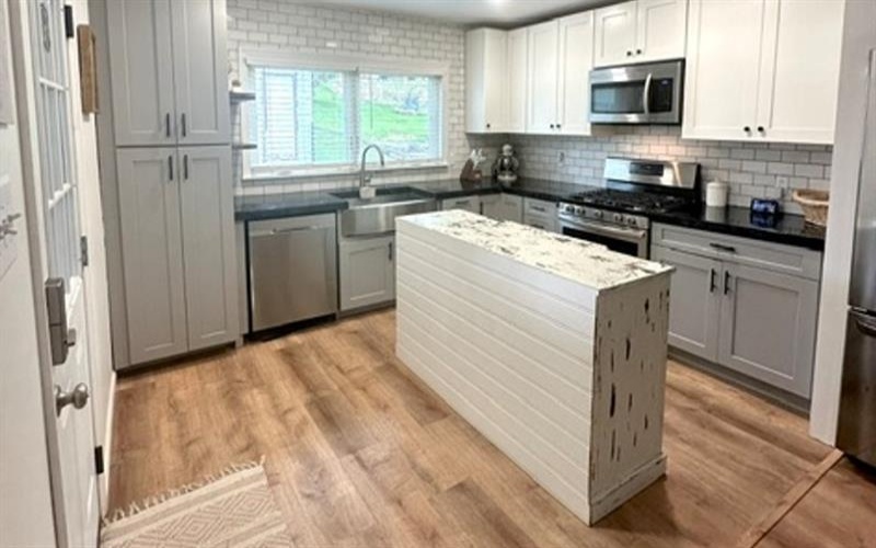 511 Waddell Ave, Donora, 15033, 3 Bedrooms Bedrooms, ,2 BathroomsBathrooms,Residential,For Sale,Waddell Ave,1751584