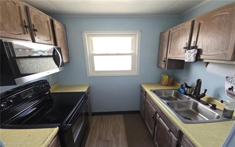 306 Jefferson Street, Latrobe, 15650, 3 Bedrooms Bedrooms, 6 Rooms Rooms,2 BathroomsBathrooms,Residential,For Sale,Jefferson Street,1757955