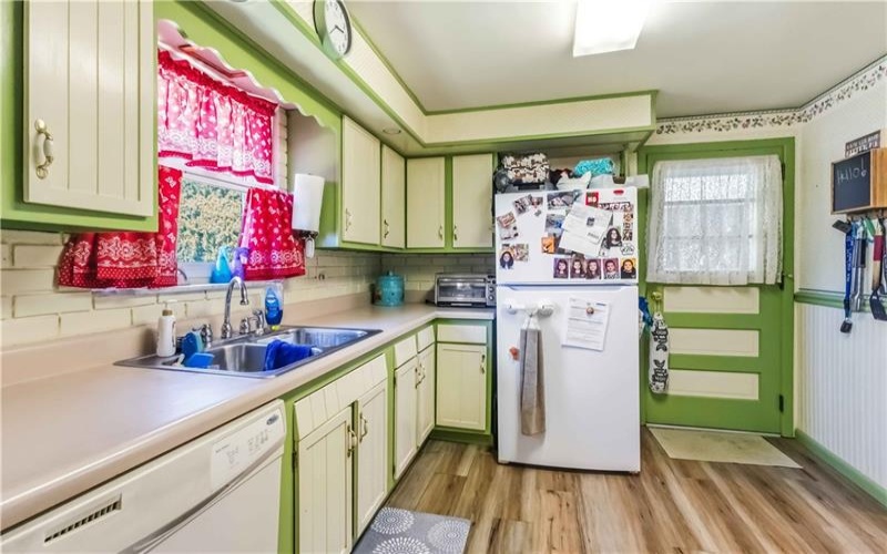 1040 Mace Street, Greensburg, 15601, 3 Bedrooms Bedrooms, 9 Rooms Rooms,2 BathroomsBathrooms,Residential,For Sale,Mace Street,1758032