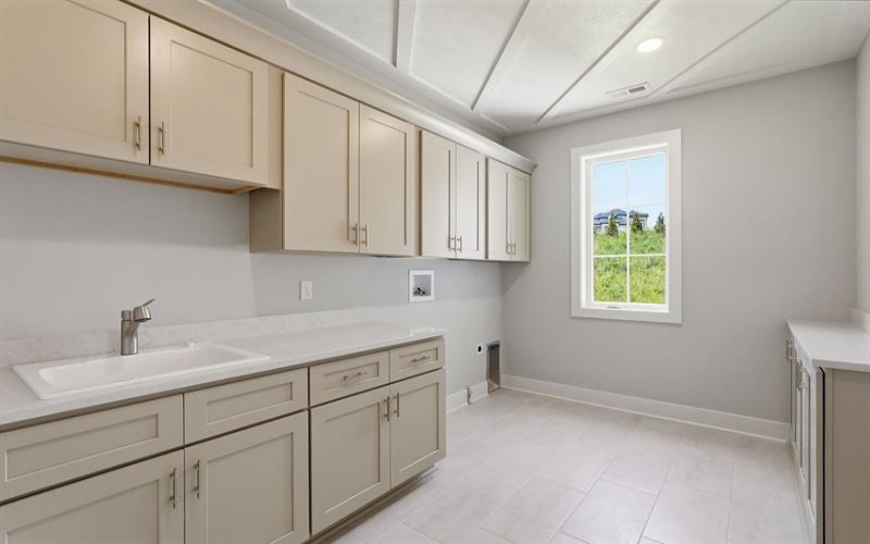 113 Victor Street, Venetia, 15367, 6 Bedrooms Bedrooms, 14 Rooms Rooms,6.1 BathroomsBathrooms,Residential,For Sale,Victor Street,1758067