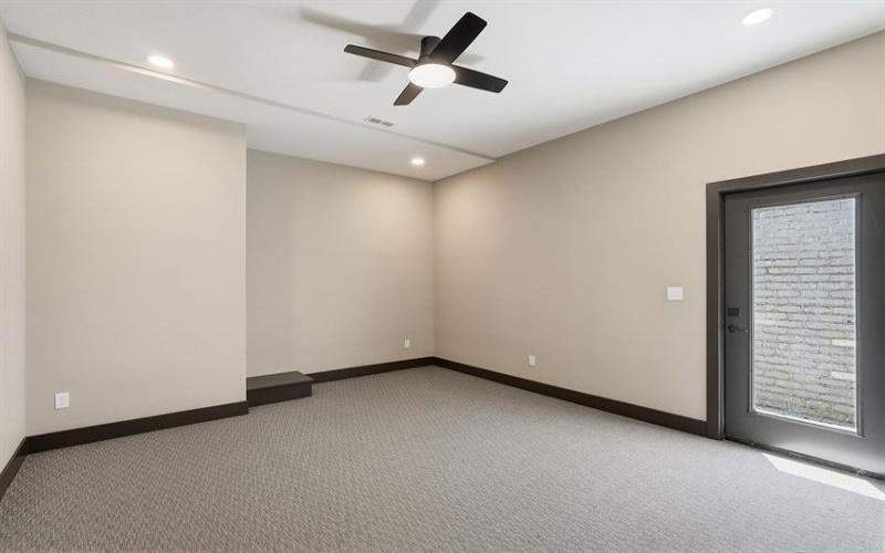113 Victor Street, Venetia, 15367, 6 Bedrooms Bedrooms, 14 Rooms Rooms,6.1 BathroomsBathrooms,Residential,For Sale,Victor Street,1758067