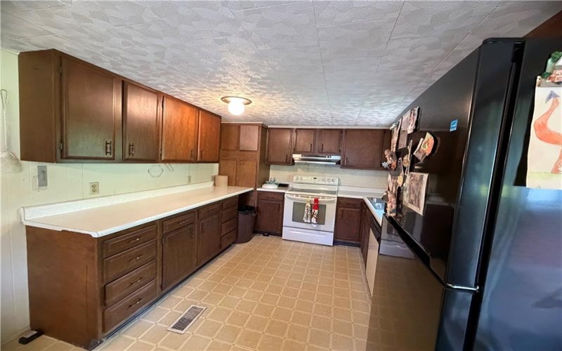 355 Doty Street, Waynesburg, 15370, 3 Bedrooms Bedrooms, 7 Rooms Rooms,1.1 BathroomsBathrooms,Residential,For Sale,Doty Street,1758195
