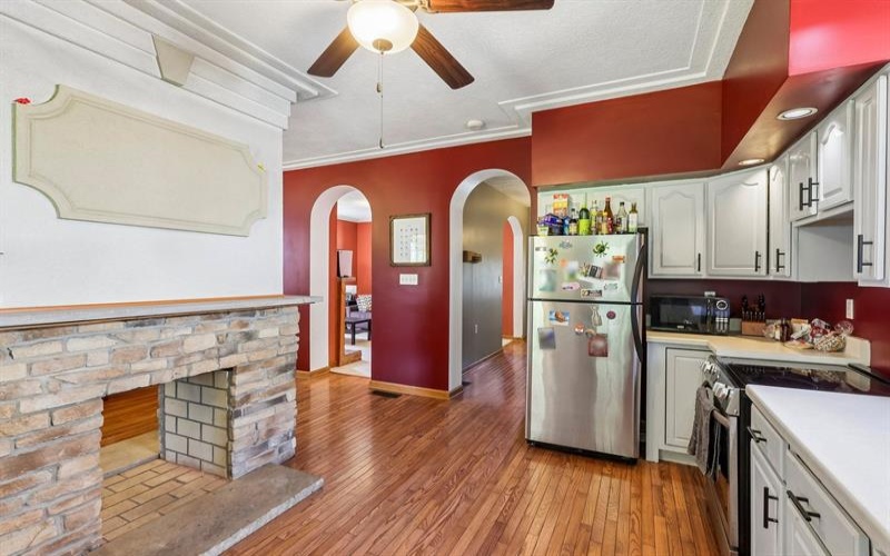 240 Jefferson, Canonsburg, 15317, 3 Bedrooms Bedrooms, 6 Rooms Rooms,1 BathroomBathrooms,Residential,For Sale,Jefferson,1758289