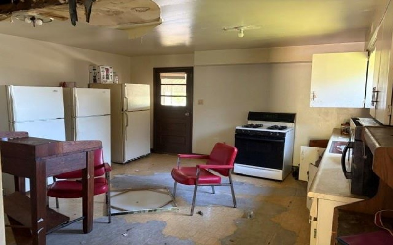936 Meadow Ave, Charleroi, 15022, 3 Bedrooms Bedrooms, ,1 BathroomBathrooms,Residential,For Sale,Meadow Ave,1758296