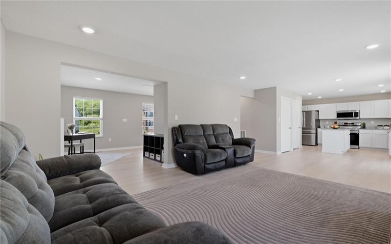 714 Dahlia Drive, Belle Vernon, 15012, 4 Bedrooms Bedrooms, 11 Rooms Rooms,2.1 BathroomsBathrooms,Residential,For Sale,Dahlia Drive,1757783