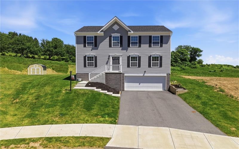 714 Dahlia Drive, Belle Vernon, 15012, 4 Bedrooms Bedrooms, 11 Rooms Rooms,2.1 BathroomsBathrooms,Residential,For Sale,Dahlia Drive,1757783