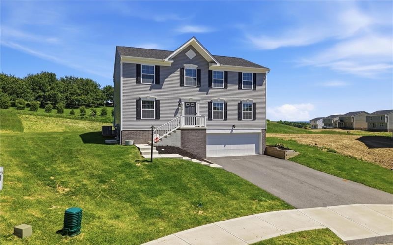 714 Dahlia Drive, Belle Vernon, 15012, 4 Bedrooms Bedrooms, 11 Rooms Rooms,2.1 BathroomsBathrooms,Residential,For Sale,Dahlia Drive,1757783
