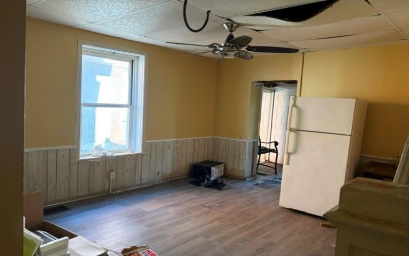 531 1st St, Charleroi, 15022, 5 Bedrooms Bedrooms, ,1.1 BathroomsBathrooms,Residential,For Sale,1st St,1758045