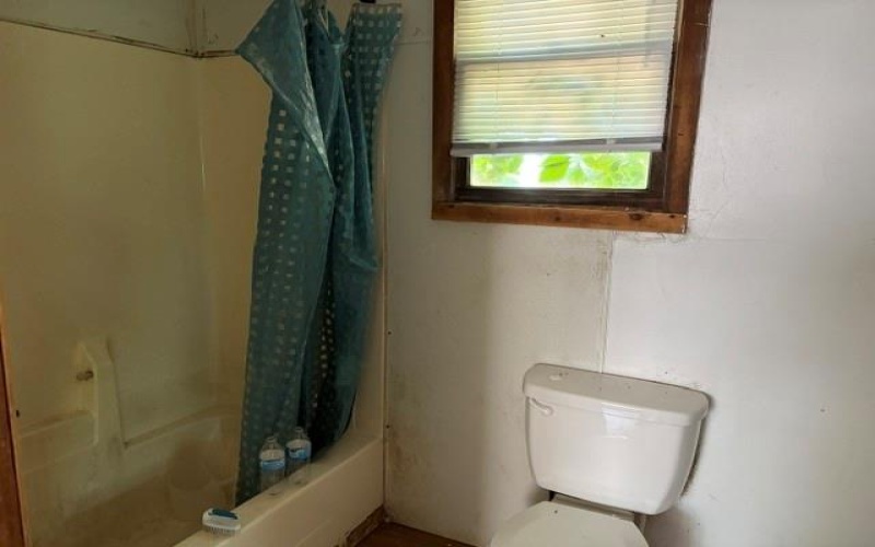 531 1st St, Charleroi, 15022, 5 Bedrooms Bedrooms, ,1.1 BathroomsBathrooms,Residential,For Sale,1st St,1758045