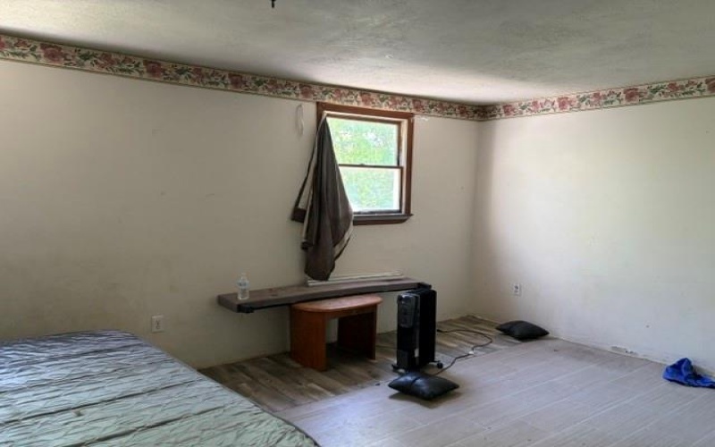 531 1st St, Charleroi, 15022, 5 Bedrooms Bedrooms, ,1.1 BathroomsBathrooms,Residential,For Sale,1st St,1758045