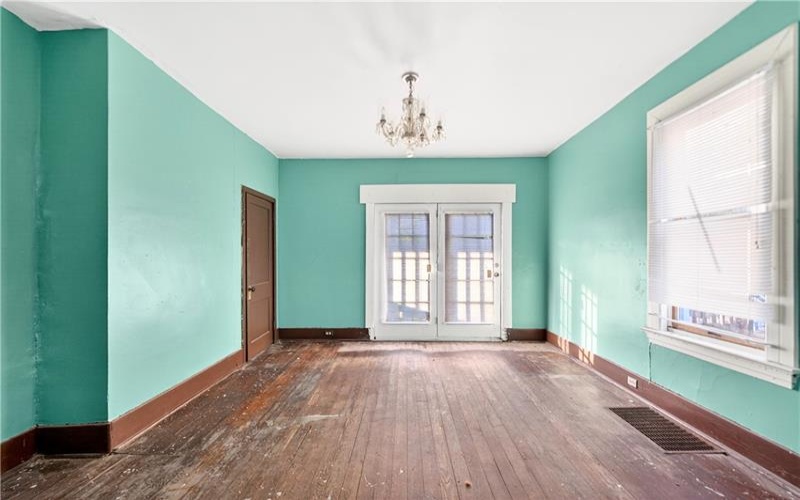 539 Green St, Brownsville, 15417, 4 Bedrooms Bedrooms, 7 Rooms Rooms,1 BathroomBathrooms,Residential,For Sale,Green St,1758098