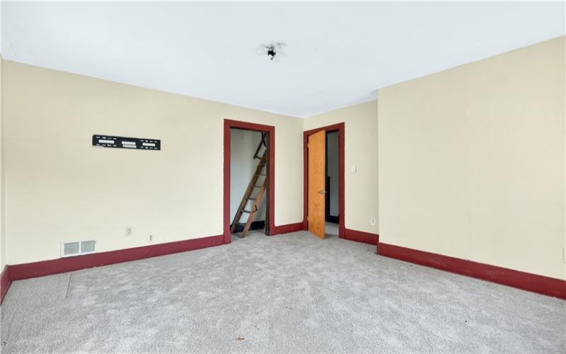 539 Green St, Brownsville, 15417, 4 Bedrooms Bedrooms, 7 Rooms Rooms,1 BathroomBathrooms,Residential,For Sale,Green St,1758098