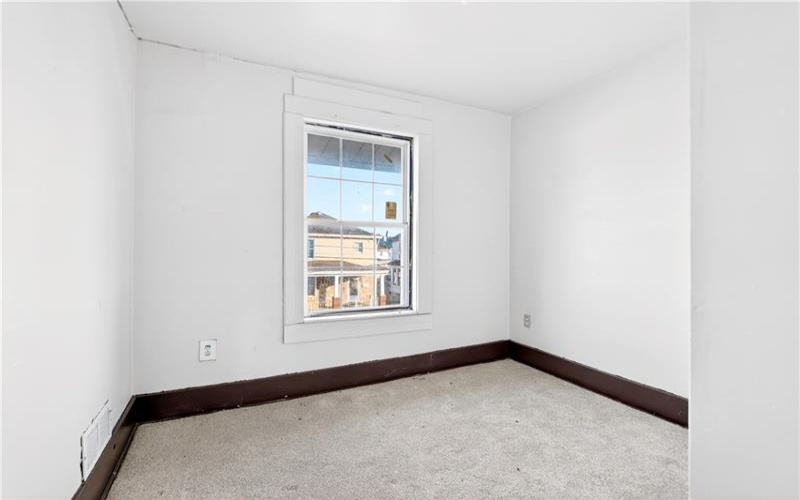 539 Green St, Brownsville, 15417, 4 Bedrooms Bedrooms, 7 Rooms Rooms,1 BathroomBathrooms,Residential,For Sale,Green St,1758098