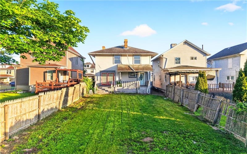 539 Green St, Brownsville, 15417, 4 Bedrooms Bedrooms, 7 Rooms Rooms,1 BathroomBathrooms,Residential,For Sale,Green St,1758098