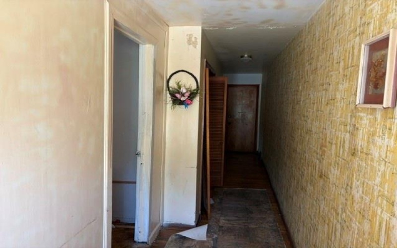 936 1/2 Meadow Ave, Charleroi, 15022, 3 Bedrooms Bedrooms, ,1 BathroomBathrooms,Residential,For Sale,Meadow Ave,1758299